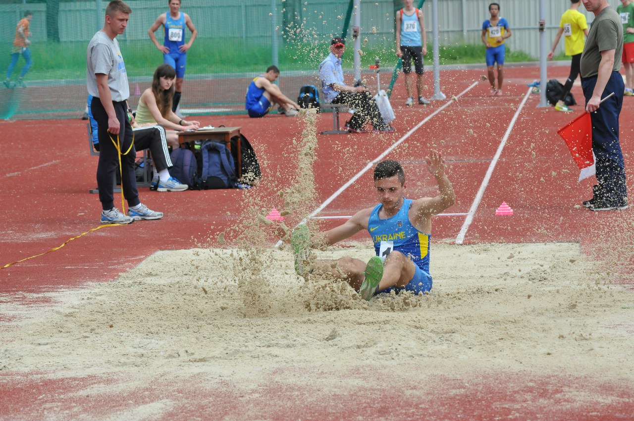 Про Чемпіонати України з легкої атлетики