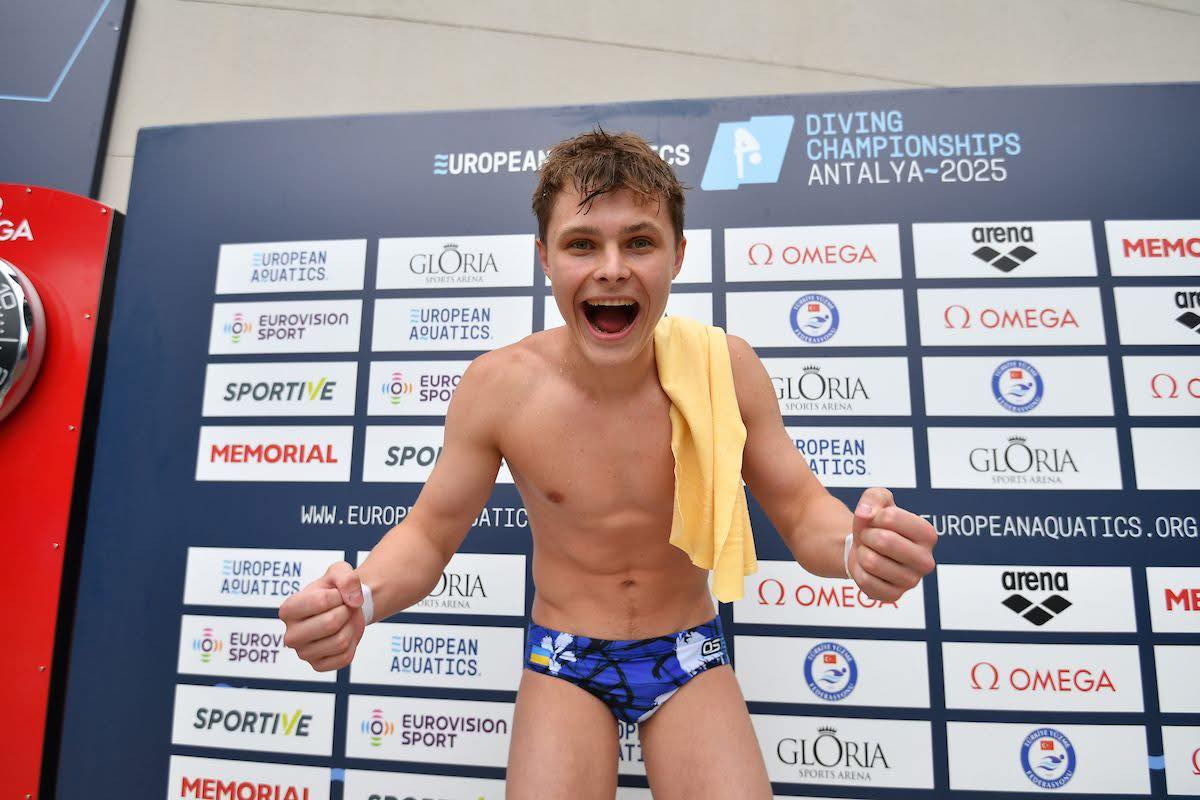 Олексій СЕРЕДА - віцечемпіон світу зі стрибків у воду!